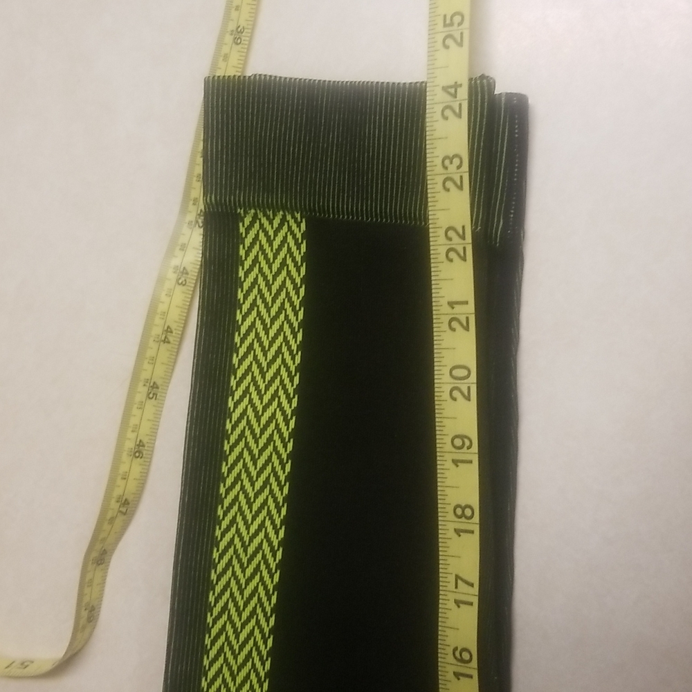 Fabletics Seamless Check Legging Size Large - image 8